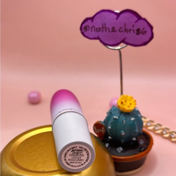 MAC Cosmetics Powder Kiss Lipstick in Fuchsia Frenzy New 1.5g no box - Picture 3 of 12